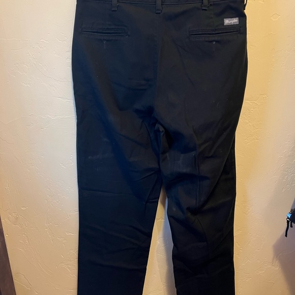 Wrangler • Riata Pants - Picture 4 of 6